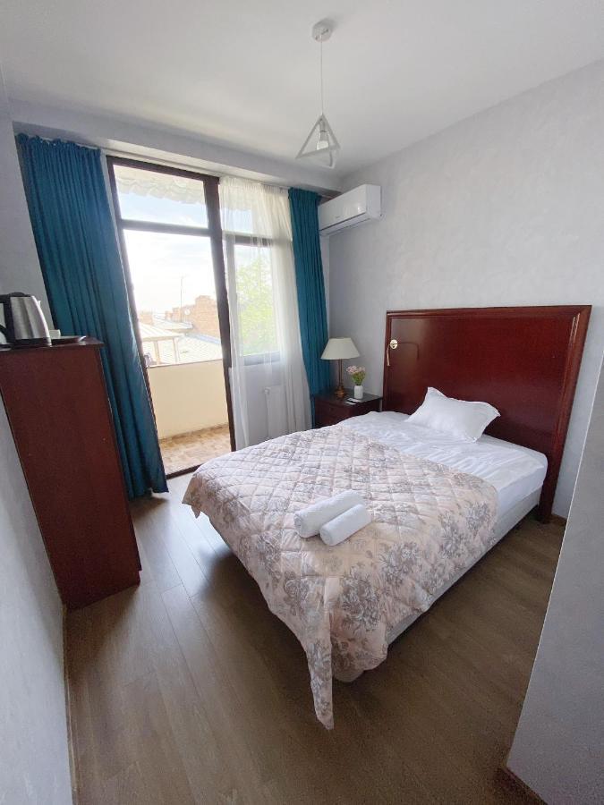Chonkadzehotel Tbilisi Buitenkant foto