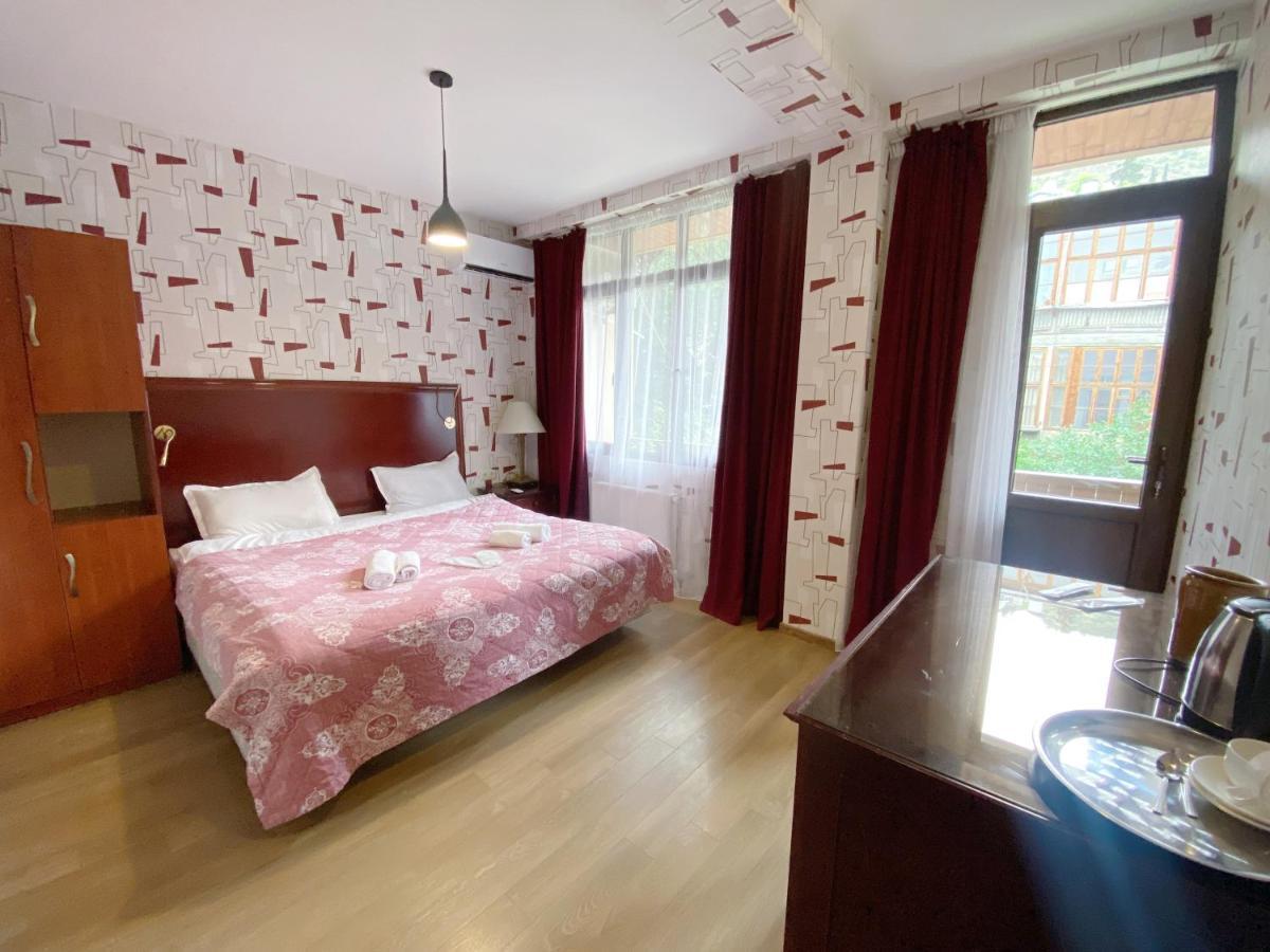 Chonkadzehotel Tbilisi Buitenkant foto